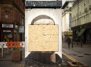 Mural George Floyd Dirusak dan Ditutup Papan Kayu