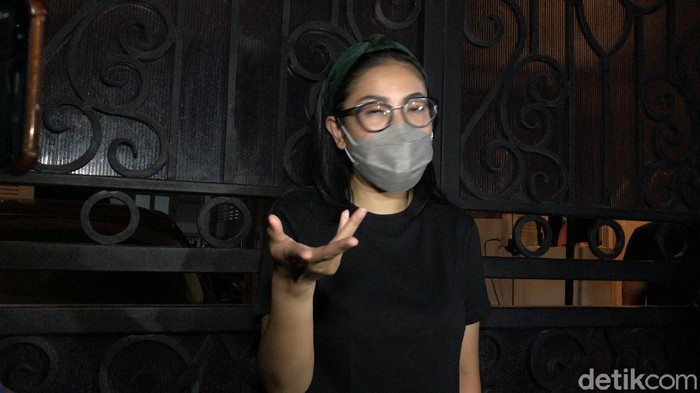 Nindy Ayunda beri penjelasan soal diduga sekap sopir pribadi