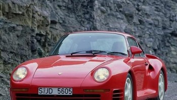 8. Koleksi Mobil Porsche: Bill Gates dikenal amat menyukai mobil Porsche antik dan mengkoleksinya, seperti Porsche 959. Kala dirilis tahun 1988, mobil ini adalah mobil jalanan tercepat di dunia dan dijual hanya 337 unit dijual untuk koleksi. Kala itu, harganya sangat mahal, mencapai USD 350 ribu.  Foto: istimewa