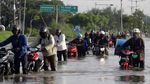 Potret Banjir Sidoarjo yang Lumpuhkan Lalu Lintas
