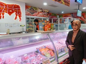 PT SNJ Raih Sertifikat Halal Grade A untuk Toko & Logistik Daging