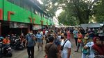 Saat Petugas Padamkan Kebakaran di Pasar Kliwon Kudus