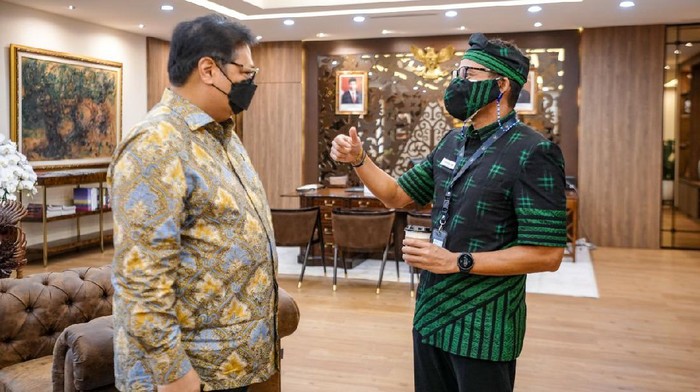 Sandiaga Uno Bertemu Airlangga Hartarto di Jakarta, Selasa (16/2/2021).