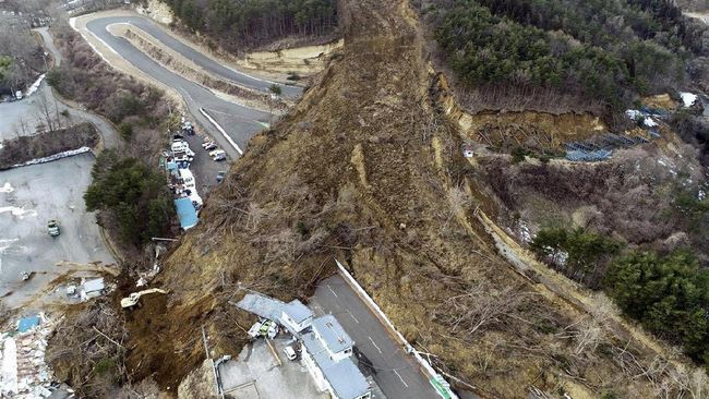 Sirkuit Ikonik di Jepang 'Terkubur' Setelah Gempa M 7,1