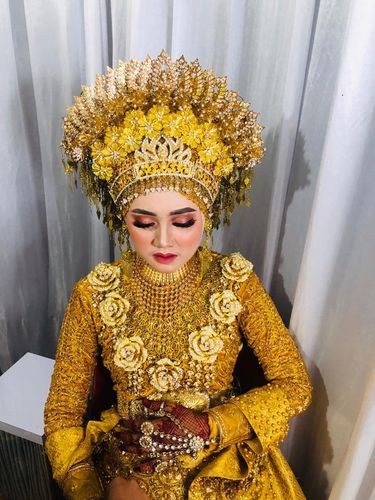 tiktok Pengantin wanita yang hampir pingsan