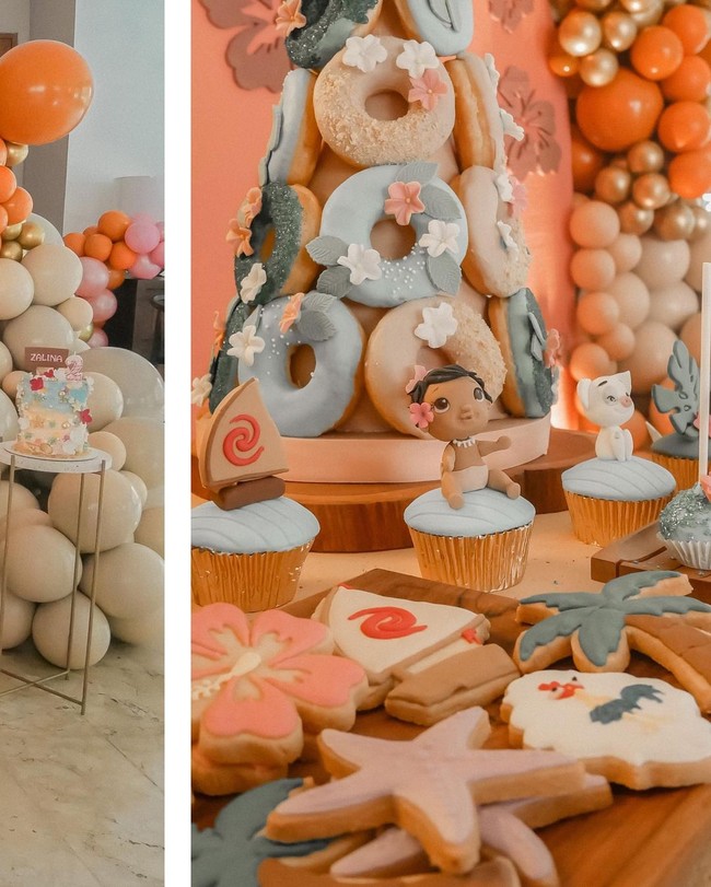 Cupcakes juga dihiasi karakter Moana yang berbentuk tiga dimensi. (Foto: Instagram/@raisa6690)