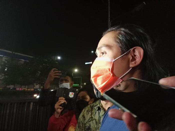 Ajun Perwira dipulangkan usai diperiksa terkait kasus narkoba Jennifer Jill.