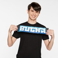 Kyle Giersdorf baru berusia 16 tahun ketika memenangkan Fortnite World Cup. Dari kompetisi game itu, ia membawa pulang $3 juta (Rp 42 miliaran). Sebelum jadi pemenang, ia mengaku sering menonton video streaming yang membantunya berkembang sebagai gamer. Foto: Instagram