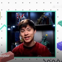 Di usia lima tahun Evan bersama ayahnya membuat video stop motion dengan mainan Angry Birds. Awalnya Evan hanya ingin memamerkannya kepada teman dan keluarga yang ternyata jadi hiburan bagi banyak orang. Dilaporkan jika sejak 2015, ia menerima $1,3 juta (Rp 18 miliaran). Kini Evan dan keluarganya punya lima akun YouTube. Foto: Instagram