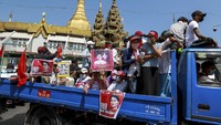 Diketahui sebelumnya, persidangan pemimpin de facto Myanmar, Aung San Suu Kyi, dan Presiden Wyn Myint dilaporkan telah berlangsung sehari lebih cepat dari jadwal dan dilakukan diam-diam tanpa sepengetahuan pengacara.  
