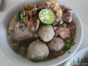5 Bakso Enak Langganan Artis dari Nikita Mirzani sampai Syahrini