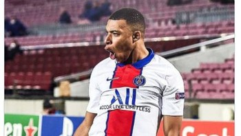 Secara mengejutkan Barcelona hancur lebur di tangan PSG, padahal leg pertama ini digelar di Camp Nou. Foto: Istimewa