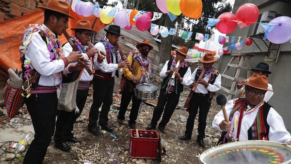 Ini Cara Warga Bolivia Ramal Keberuntungan, Penasaran?