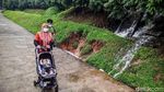 Diguyur Hujan, Saluran Air di Seberang RSPI Bintaro Jebol