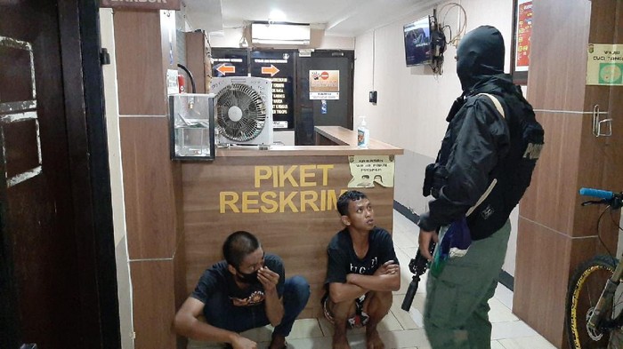 Dua pelaku pencurian sepeda di Depok ditangkap Tim Jaguar.