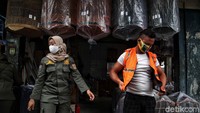 Dan jika melanggar akan dberikan sanksi sosial dan sanksi administrasi untuk memberikan efek jera kepada pelanggar protokol kesehatan.