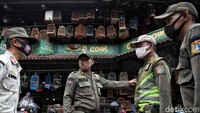 Sebagai informasi, pemerintah melaporkan tambahan 9.687 kasus positif Corona (COVID-19) hari ini.