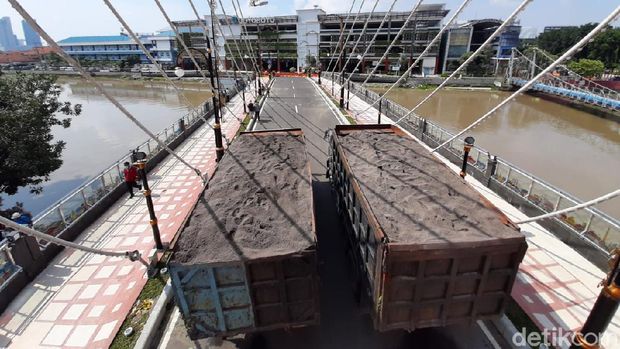 jembatan joyoboyo