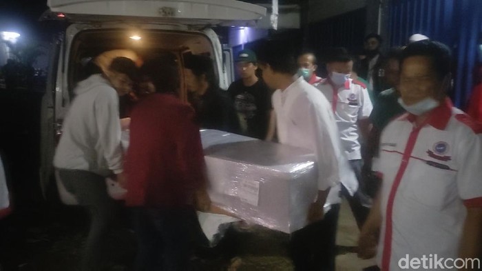 Jenazah TKi asal Cianjur yang wafat di Malaysia dipulangkan ke keluarga