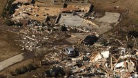 Sejumlah rumah rusak diterjang tornado di North Carolina, Amerika Serikat. Ken Blevins/The Star-News via AP.