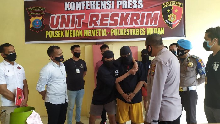 Konferensi pers pengungkapan kasus pencurian rumah dan sepeda motor di Medan