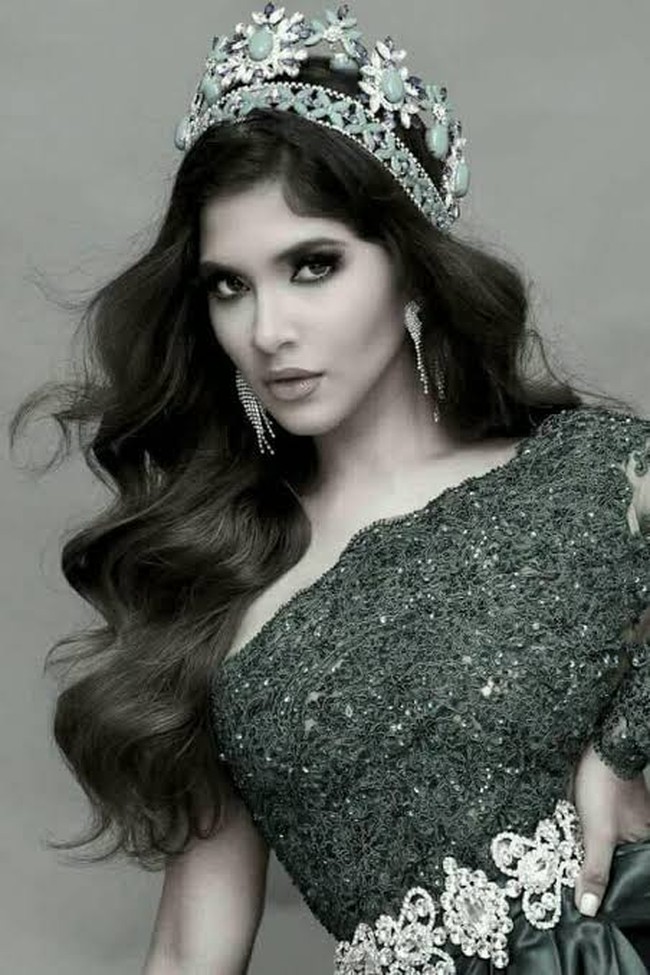 Di 2018, Laura menjadi pemenenang dan dinobatkan sebagai ratu kecantikan Miss Oaxaca. Ia pun pernah menjadi finalis Miss Mexico. Di 2020, Laura memenangkan kentes kecantikan International Queen of Coffee in Colombia. Foto: Twitter, Facebook