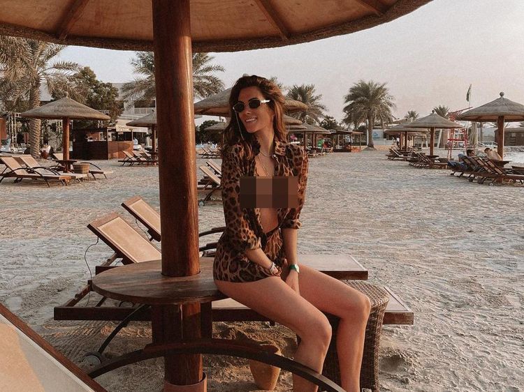 Foto: Liburannya Francesca Sofia, Kekasih Valentino Rossi