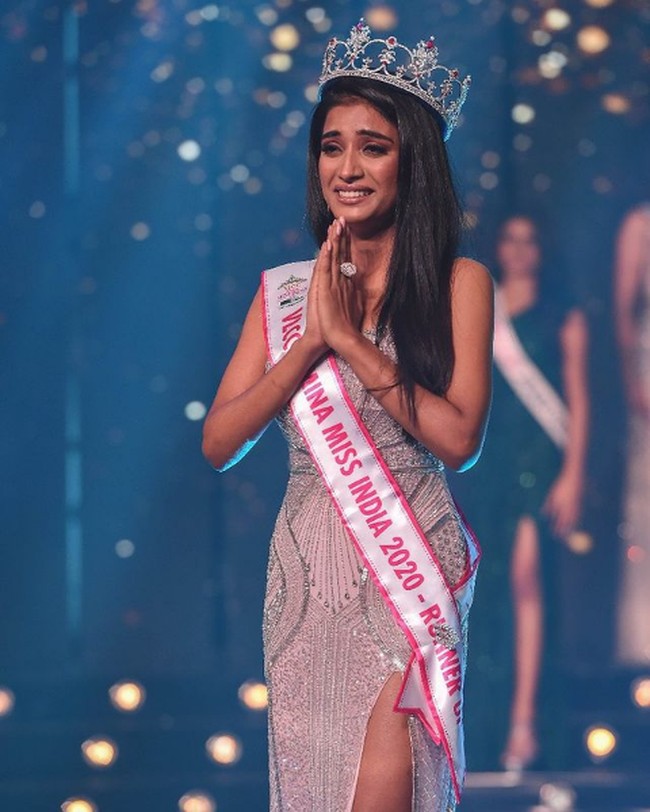 Kecerdasan dan kepribadian istimewa Manya Singh mengantarkannya sebagai runner-up Femina Miss India 2020. Meskipun sudah jadi salah satu juara kontes kecantikan, Manya tetap rendah hati. Foto: Instagram/@missindiaorg, @manyasingh993