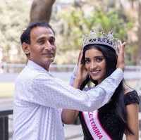 Tak lama setelah kepergiannya ke Mumbai, orangtua Manya Singh menyusulnya untuk memberi dukungan penuh. Foto: Instagram/@missindiaorg, @manyasingh993