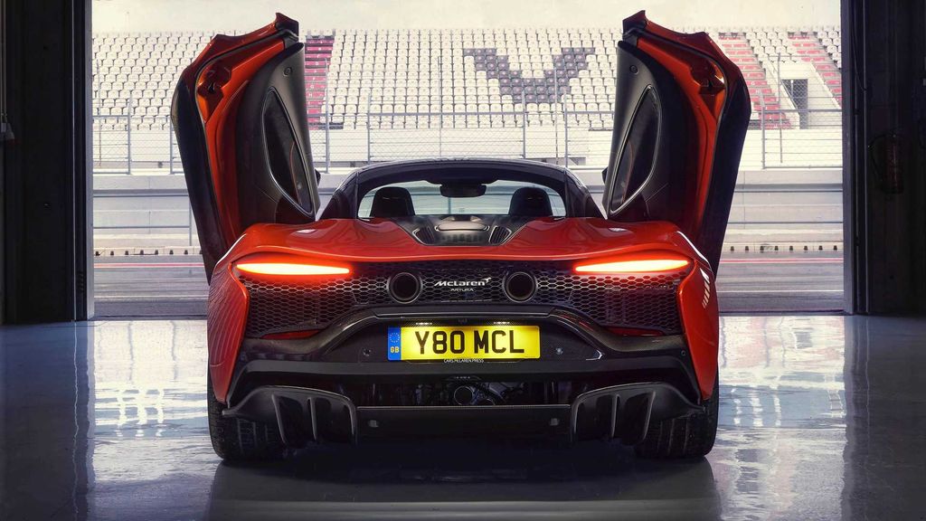 McLaren Artura Hybrid