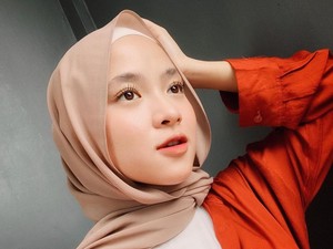 Nissa Sabyan di Pusaran Perceraian Ayus dan Ririe Fairus