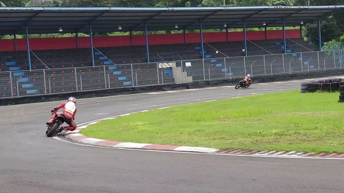 Pebalap Pertamina Mandalika SAG Team Dimas Ekky