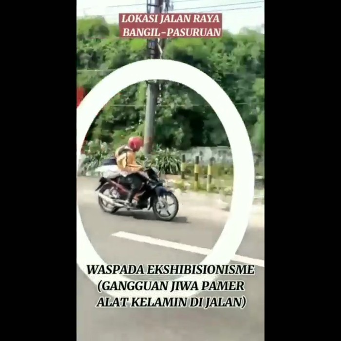 pemotor pria pamer alat kelamin di pasuruan