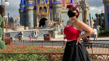 Ia juga memiliki channel kedua bernama Little Lia yang sudah mengumpulkan 3,24 juta subscribers. Foto: Instagram/@SSSniperWolf