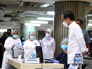 3 Pesan Jokowi Saat Vaksinasi Corona Tahap Dua Dimulai dari Tanah Abang 