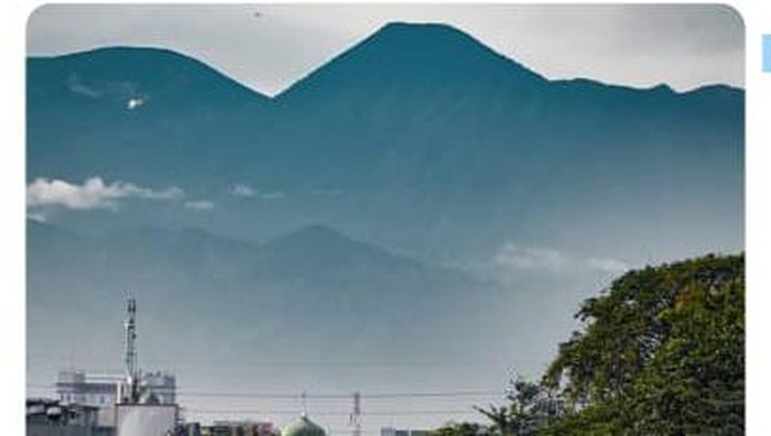 Screenshot Twitter Dinas LH DKI yang menampilkan foto karya Ari Wibisono