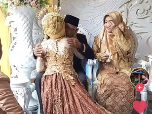 Viral Bikin Ngakak, Momen Sungkeman Ambyar karena Tisu Nempel di Bulu Mata