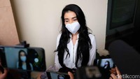 Permasalahan antara Tsania Marwa dan Atalarik Syah soal hak asuh anak memang sudah bergulir sejak lama. (Foto: Noel/detikcom) 