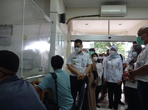 Cek Vaksinasi di Setiabudi, Wagub Ariza: Angka Sembuh COVID di DKI Tertinggi