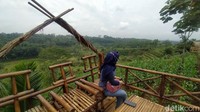 Sejumlah fasilitas pun sudah tersedia di Agro Edu Wisata Garuda Mupuk, seperti toilet, mushala dan gazebo untuk tempat santai sambil menikmati pemandangan pertanian yang luas.