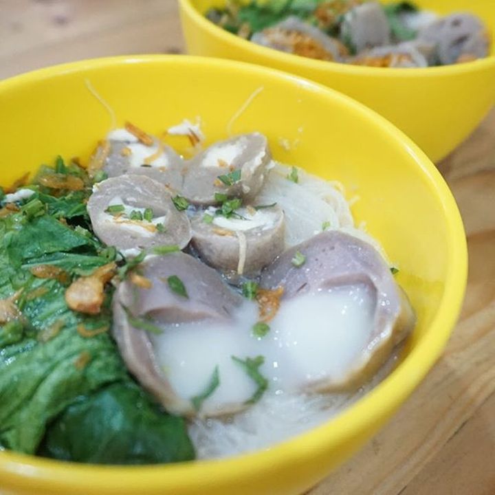 Bakso Isi Keju Mozarella yang Mulur Ada di 5 Tempat Ini