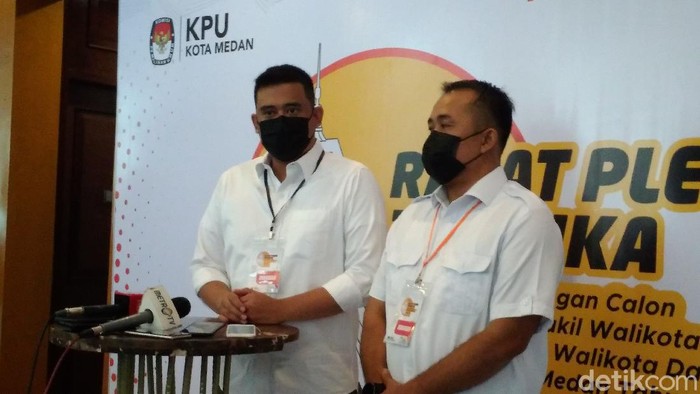 Bobby Nasution usai ditetapkan jadi Wali Kota Medan terpilih (Datuk Haris/detikcom)