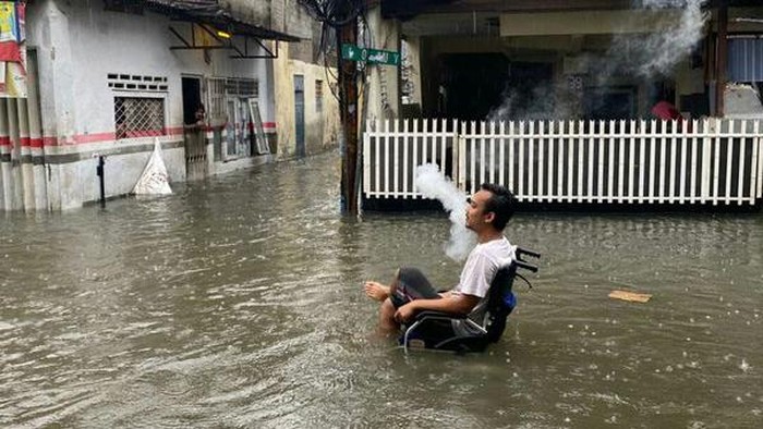 Jl Lapangan Ros 3, Bukit Duri, Tebet, Jaksel, Banjir, Kamis (18/2/2021).