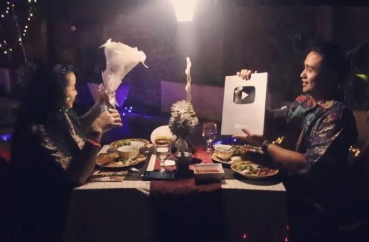 Romantisnya Jennifer Jill dan Ajun Perwira saat Floating Breakfast dan Makan Malam
