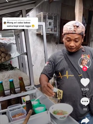 Kisah Mang Ari, Tukang Bakso Dapat Pesanan Bakso Campur Kopi dan Roti