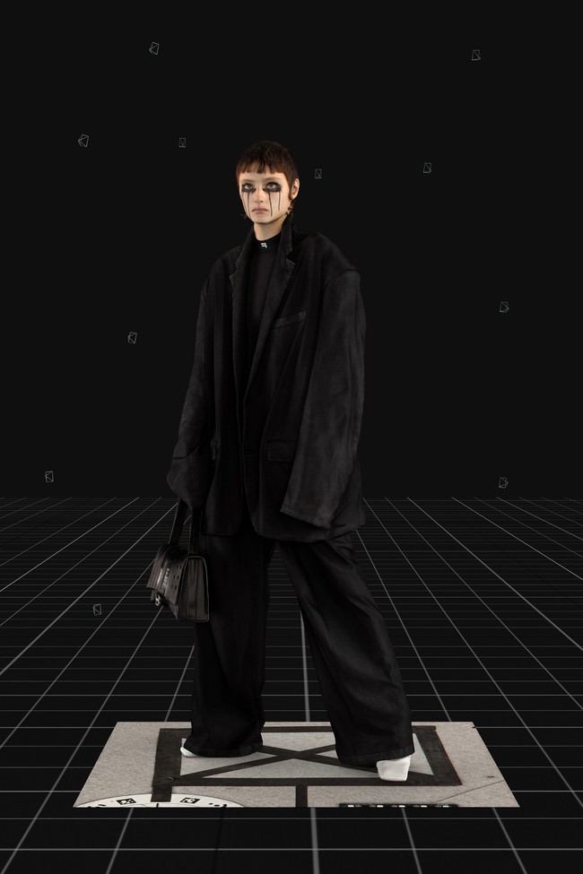 Koleksi terbaru Balenciaga untuk musim gugur 2021 yang ditampilkan melalui video game berjudul Afterworld: The Age of Tomorow. Foto: dok. Balenciaga.