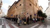 Kekayaan sejarah Mallorca di Spanyol jadi tidak terlihat akibat banyaknya turis yang ingin foto, sekadar melihat, atau berjalan di sekitar sitis wisata (dok. DW SoftNews)
