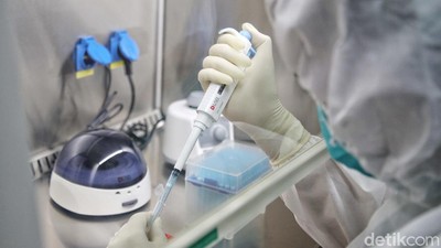 Melihat Lebih Dekat Laboratorium COVID-19 di Kelapa Gading