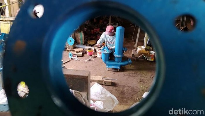 Mengintip Pompa Hidram Made in Temanggung Seorang warga asal Kabupaten Temanggung membuat pompa hidram yang dipasarkan ke seluruh Indonesia hingga luar negeri. Pompa ini punya berbagai kelebihan.