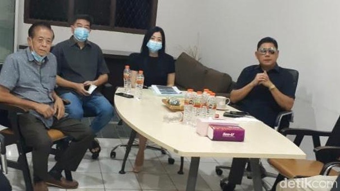 Janjikan Menang Tapi Kalah Pengacara Ini Diadukan Mantan Klien Ke Peradi Janjikan Menang Tapi Kalah Pengacara Ini Diadukan Mantan Klien Ke Peradi